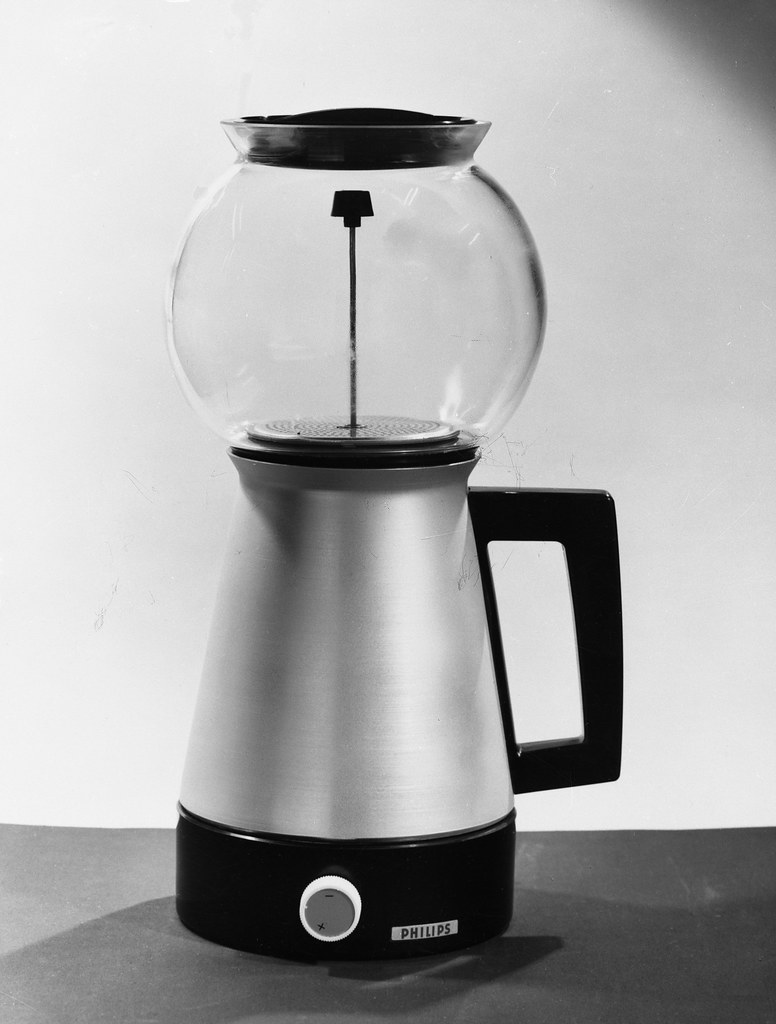 Philips HM 3320 vacuum coffee maker (1967) Philips has bee… Flickr