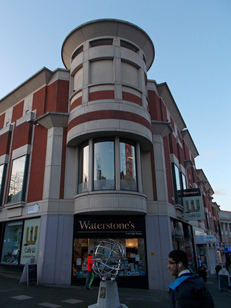 Waterstone's Sutton High Street, Sutton, Surrey, Greater L… Flickr