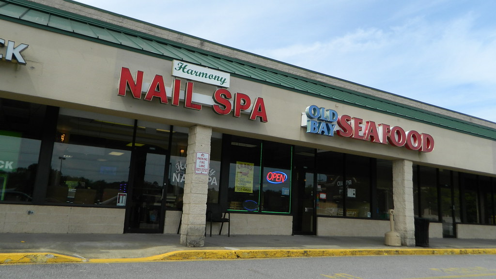 Smithfield Shopping Plaza stores Harmony Nail Spa (1,050 s… Flickr