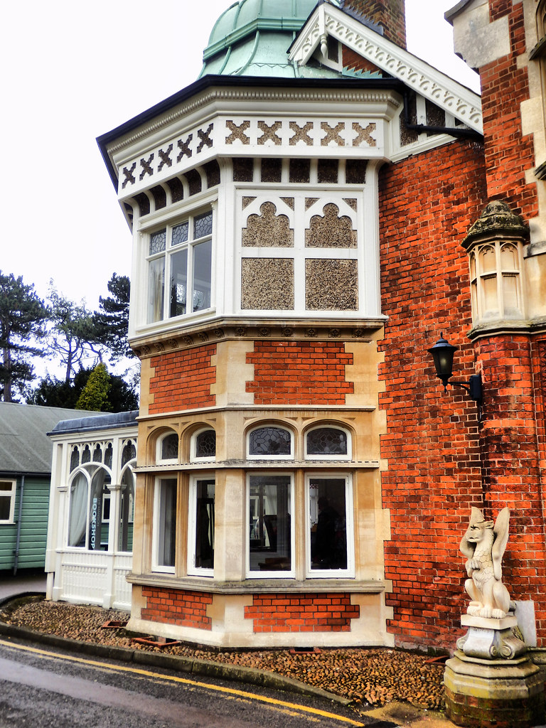 Bletchley House, Milton Keynes, Buckinghamshire Bletchley … Flickr