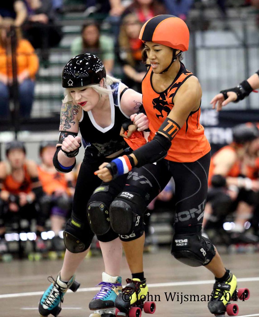 110_82433 Netherlands vs. New Zealand at Roller Derby Worl… Flickr