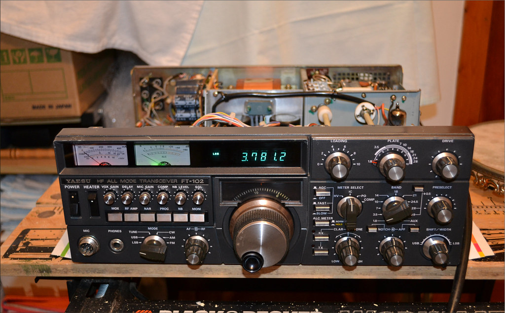 YAESU FT102 HF TRANSCEIVER SPRINGS INTO LIFE AGAIN! Flickr