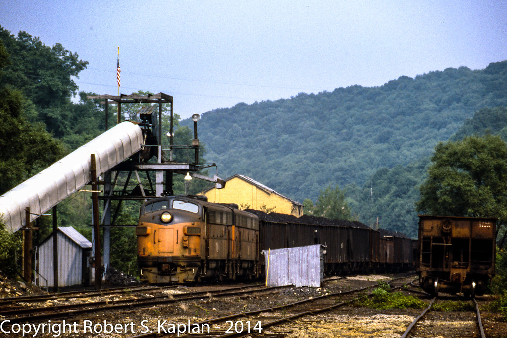 Brady Bend, PA1, 71979 The train from Bradys Bend to Que… Flickr