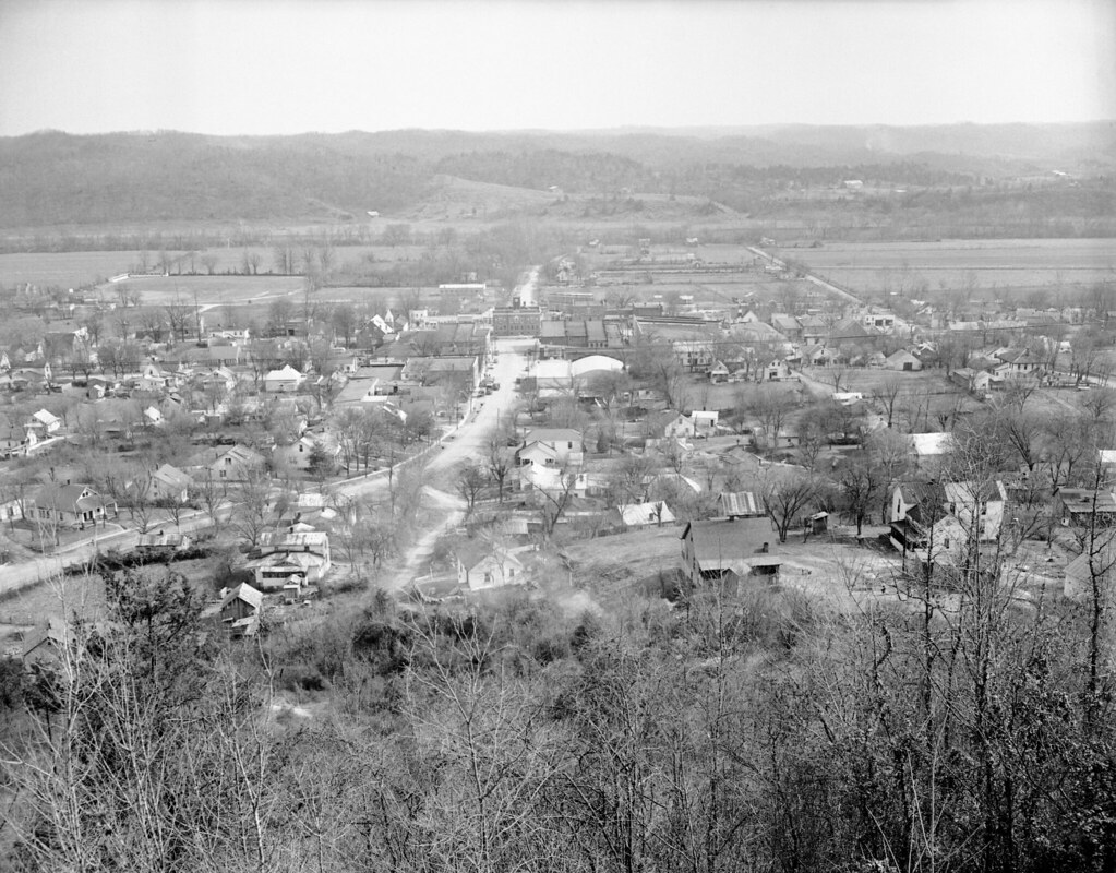 Burkesville, KY Alpine Motel, Burkesville KY Photography b… Flickr