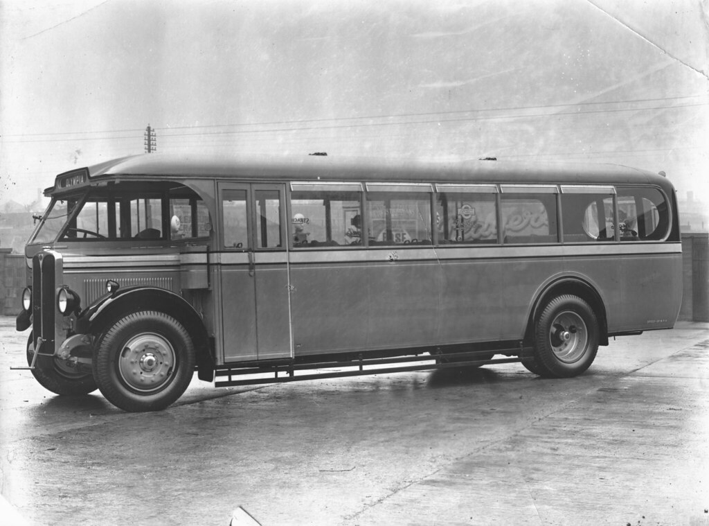 AEC Regal demonstrator B26F body. MV464? New 10/31. Flickr