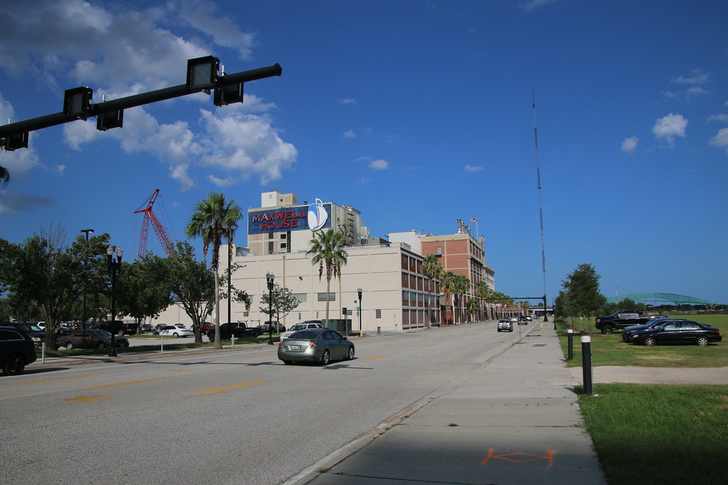 Maxwell House Plant (Jacksonville, Florida July 27, 2016… Flickr