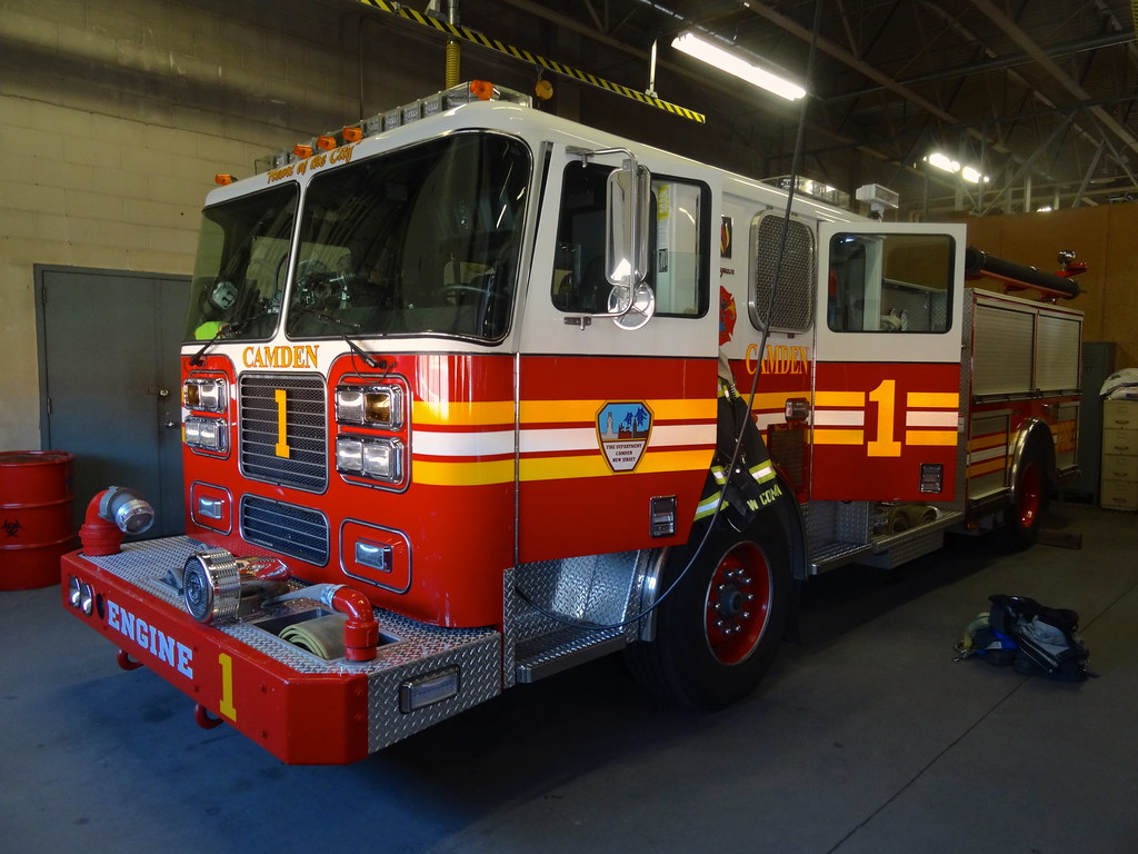 Camden Engine 1 Camden Fire Department Engine 1 2004 Seagr… Aaron