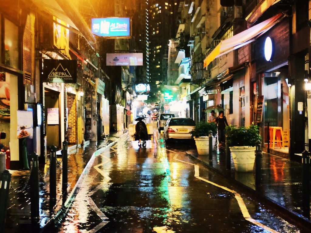 Rainy night in SOHO letyeu Flickr