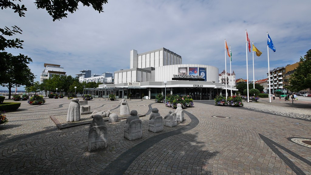 The "New" Teater well, it is not that new a… Flickr