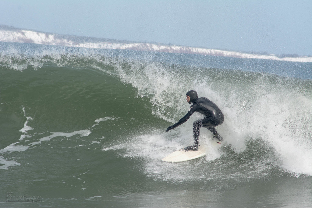 Spring Surfing in Nova Scotia Surfers brave the 2C teperat… Flickr