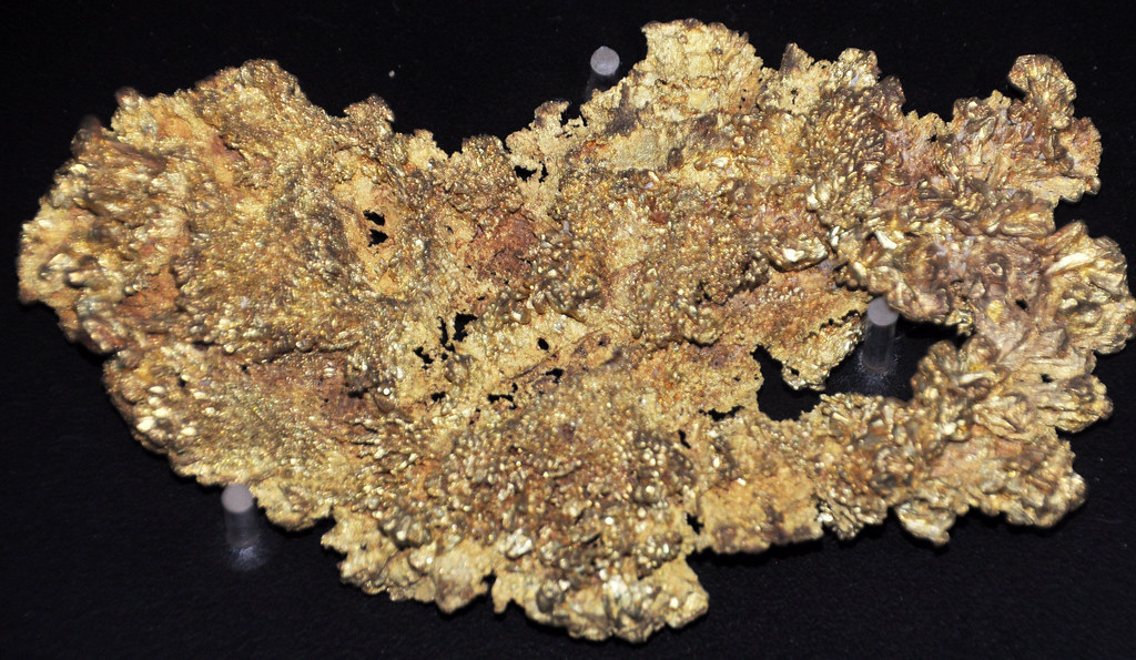 Gold mass 3 Gold mass (public display, Carnegie Museum of … Flickr