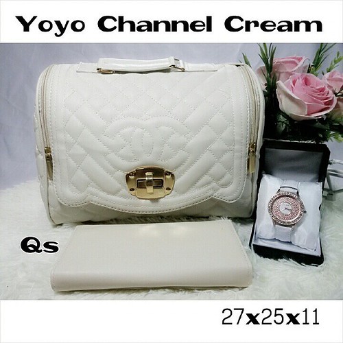 3 in 1 yoyo chanel cream Rp 140.000 Ecer Tas 98.000 Info… Flickr