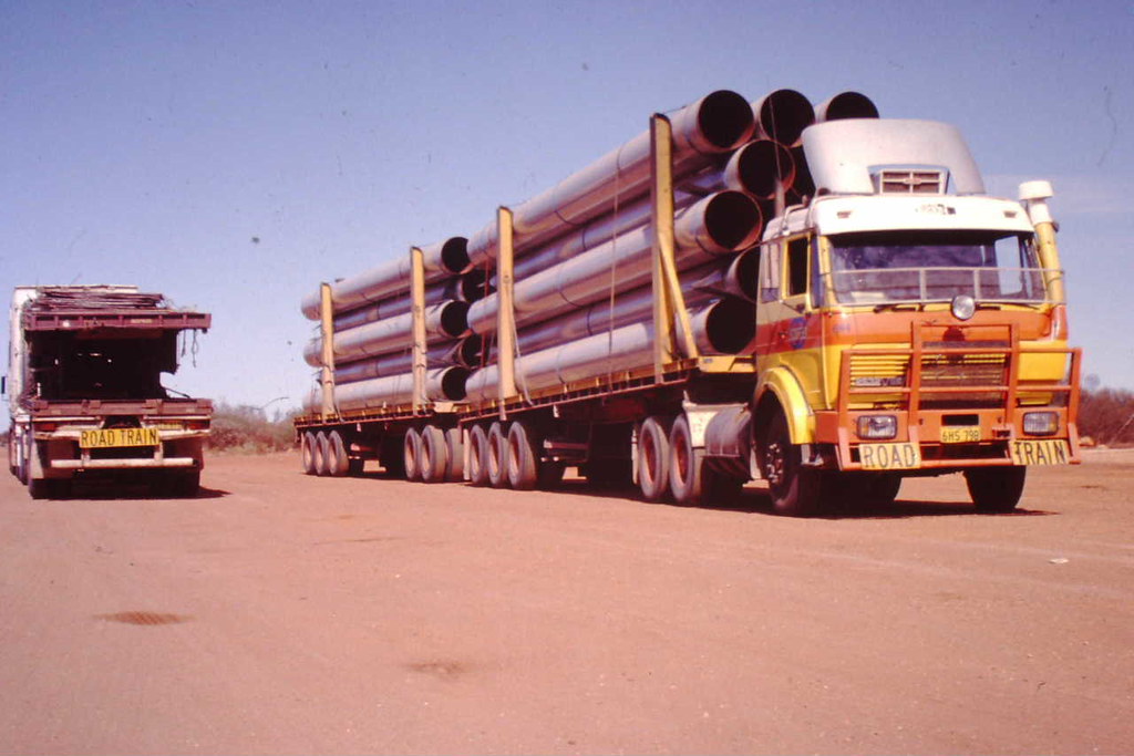 Sweeny United Mercedes Benz V series 2632. Overlander Road… Flickr