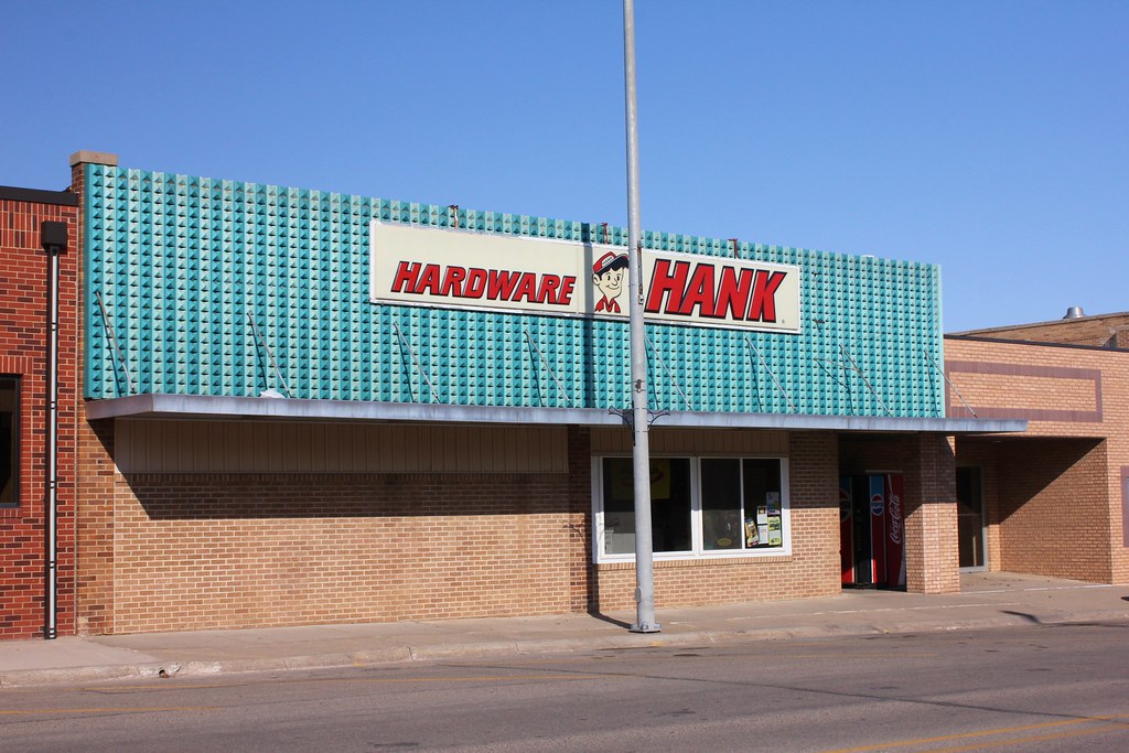 Hardware Hank Hull, IA Tom McLaughlin Flickr