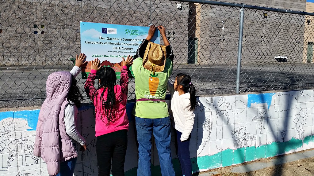 Piggott ES Feb 2018 Sign Green Our Flickr