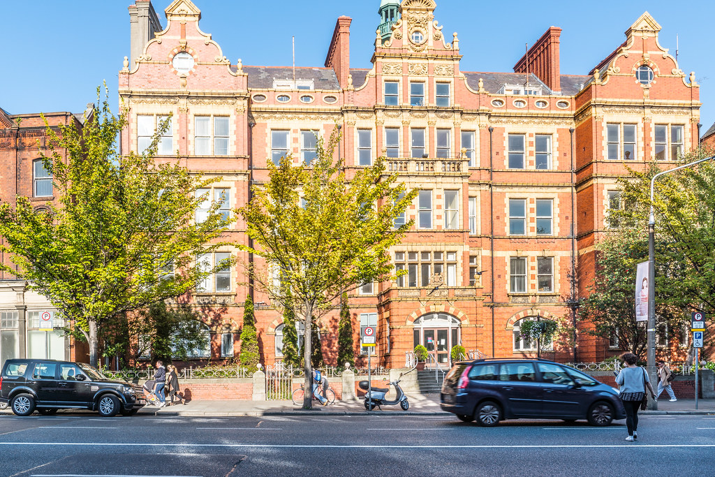 ROYAL CITY OF DUBLIN HOSPITAL ON BAGGOT STREET [LOCALS KNO… Flickr