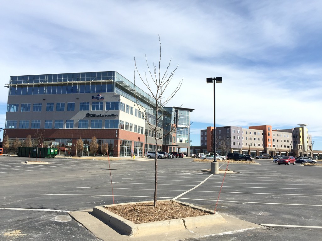 West Glen Town Center West Des Moines, Iowa Commercial Business a