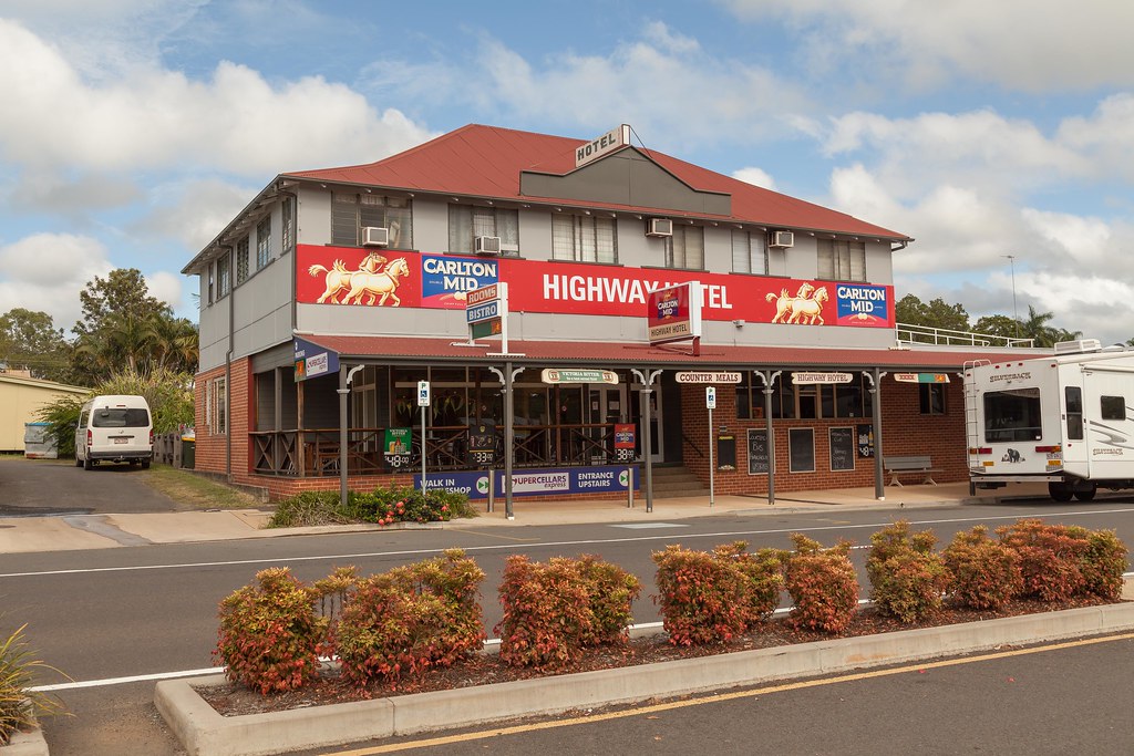 Highway Hotel, Gin Gin Around Oz Flickr