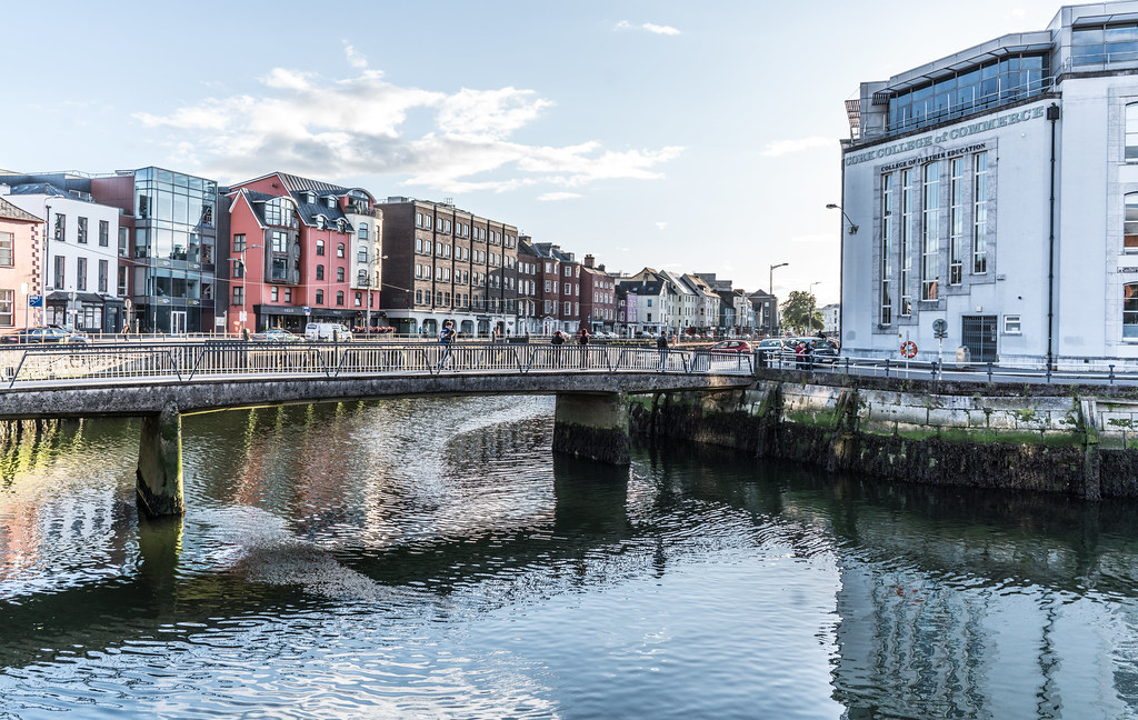 TRINITY FOOT BRIDGE [CORK CITY]118632 Trinity Bridge is a… Flickr