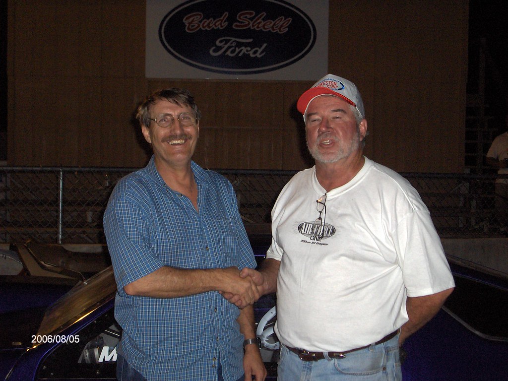 HPIM0167 852006 Super Pro Class Winner Mike Ritchie Sikeston Drag