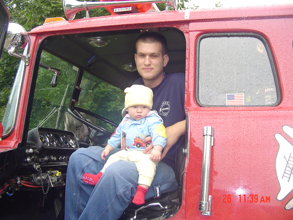 Ashkum Cam and Daddy in the firetruck at th… Flickr