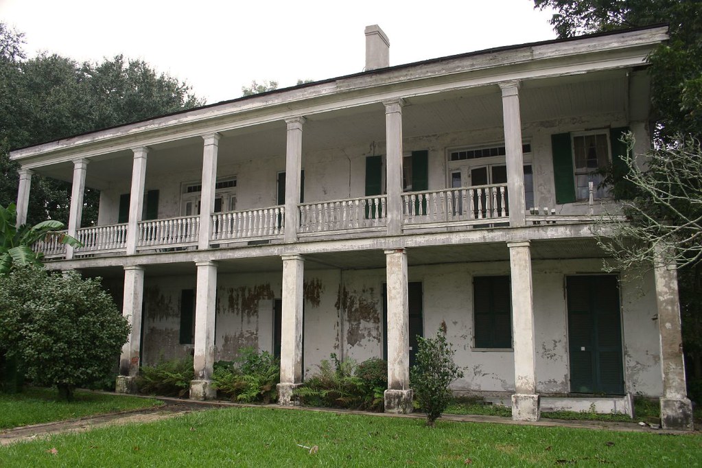 Middleton House in Plaquemine, LA The Middleton House was … Flickr