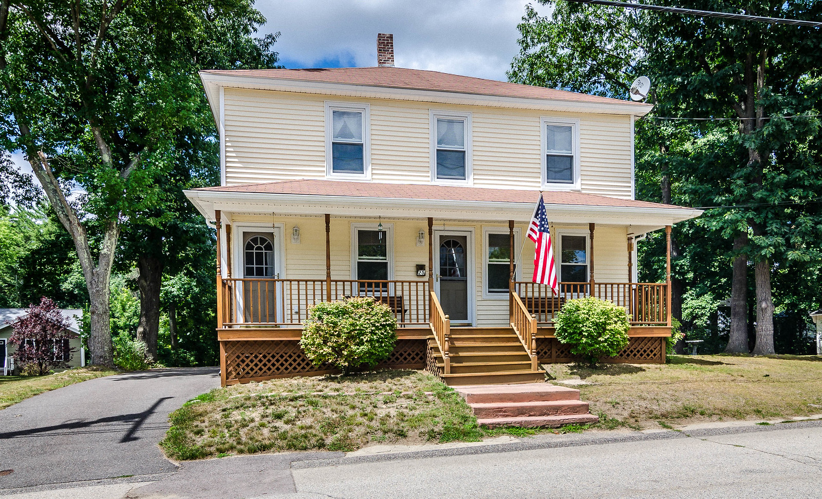 25 Riverside Ave., Hudson, NH Flickr