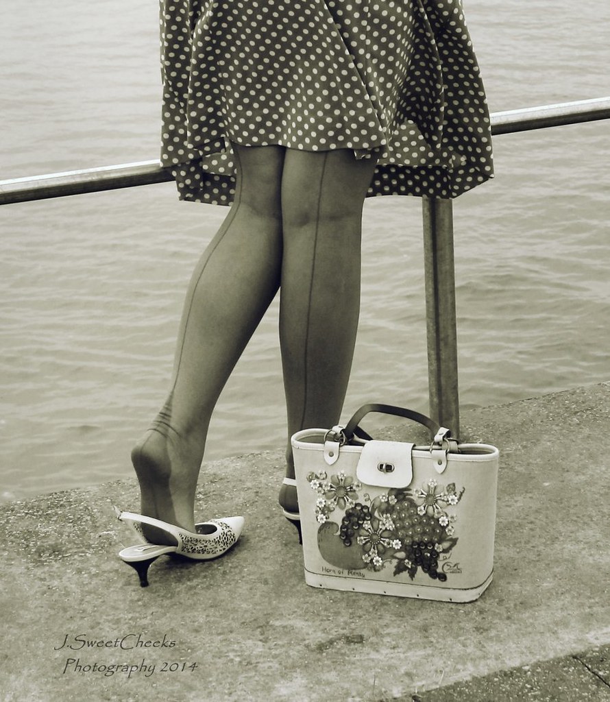 Retro Stockings and Kitten Heels Cervin stockings Shoes … Flickr