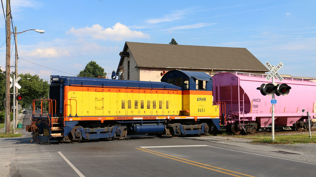Landisville Railroad AHMR 8651 prepares to run around its … Flickr
