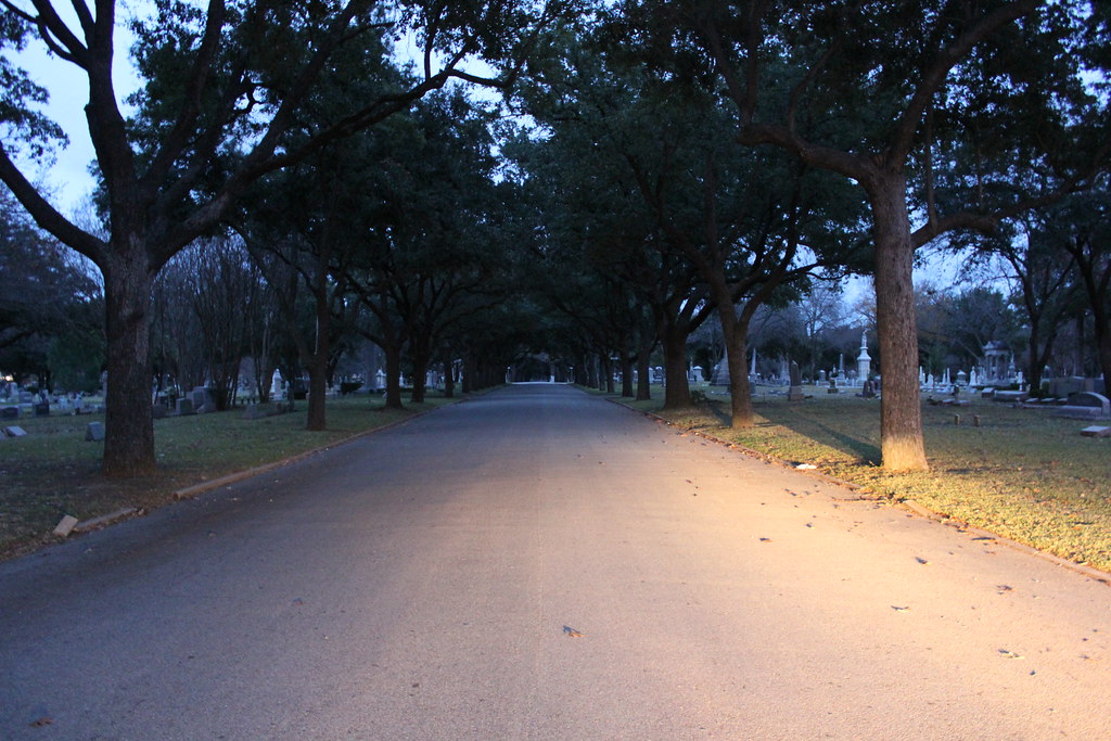 Oakwood Cemetery, Waco, Texas Nicolas Henderson Flickr