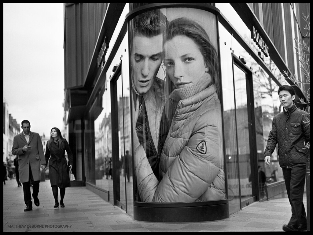 Medium Format Street Photography Mamiya 645 Super + 80/2.8… Flickr