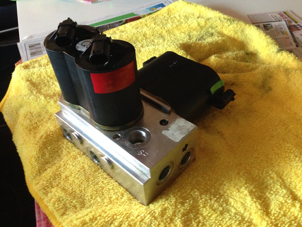 ABC Mercedes valve block mertd93 Flickr