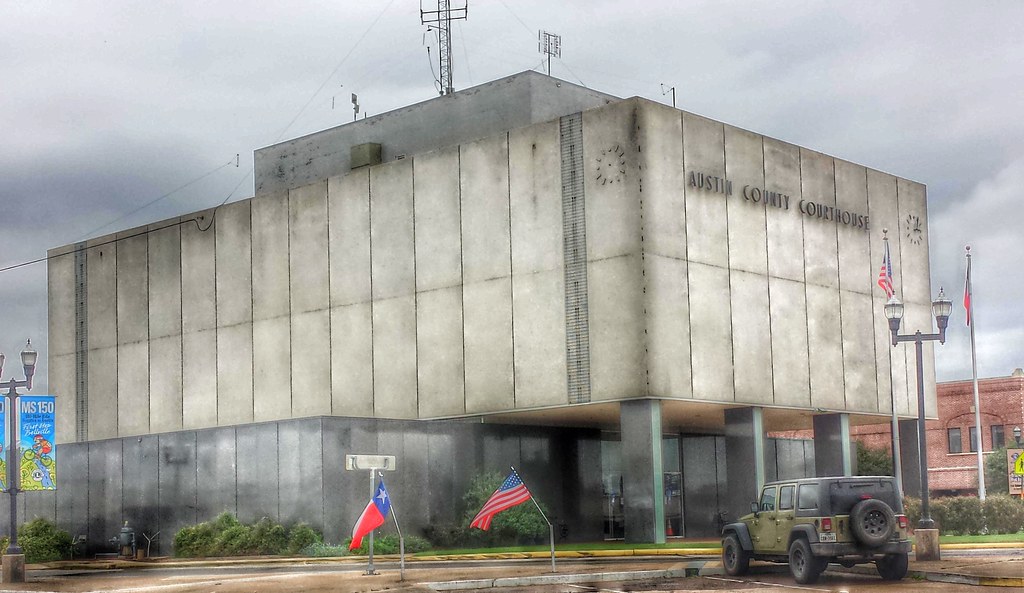 Austin County Courthouse Bellville TX (1) Kevin Stewart Flickr