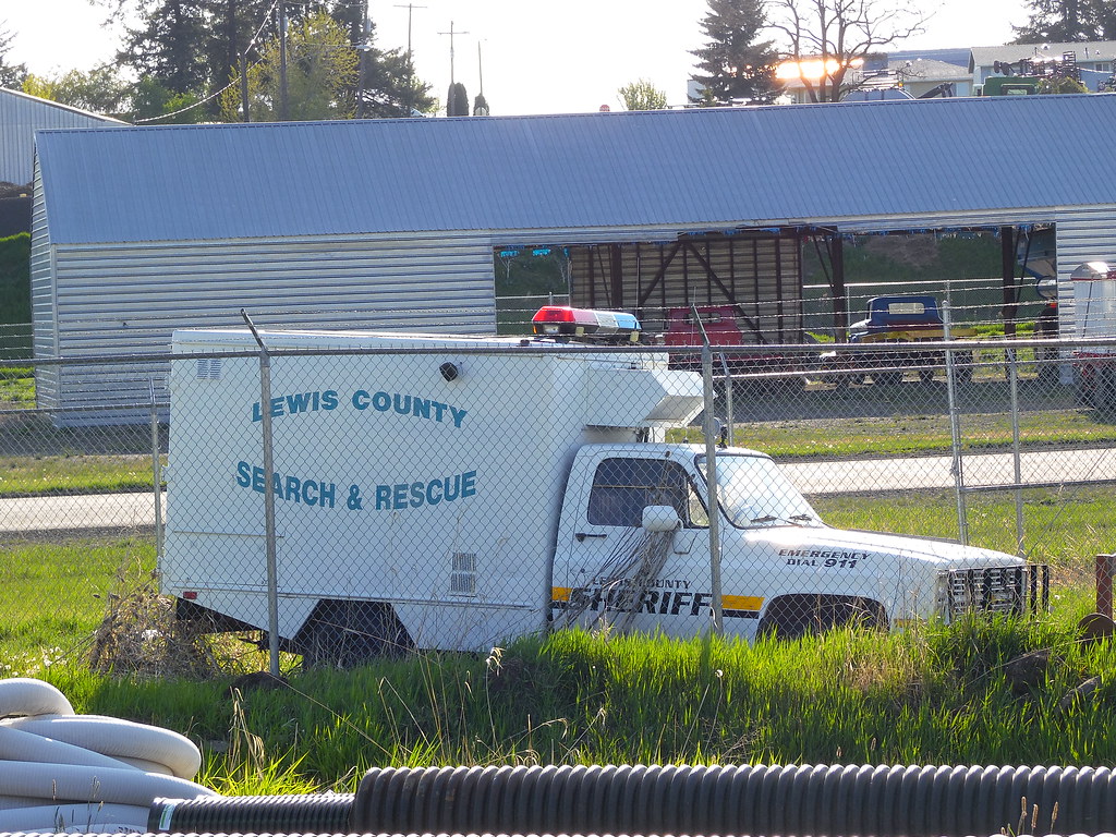 Nez Perce , Idaho Lewis County Sheriff's yard (1) Richard Bauer Flickr