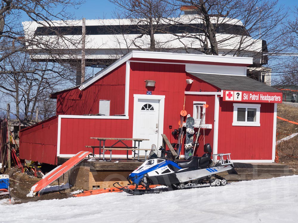 Vernon Peak Ski Patrol Headquarters, Mountain Creek Ski Re… Flickr