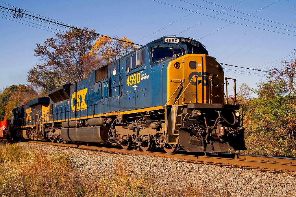 CSX 4590 Fort Washington, Pa. CSX train Q190 is seen run… Flickr