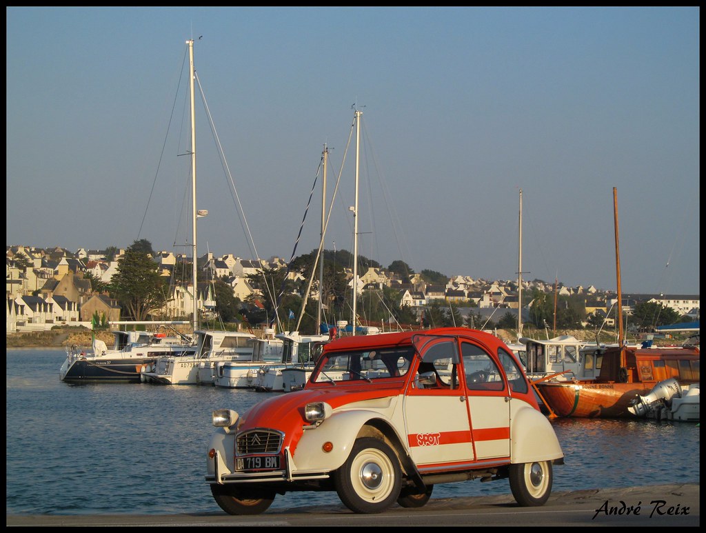 AUDIERNE port de Plaisance 2cv 6 SPOT RHD Orange Ténéré… Flickr