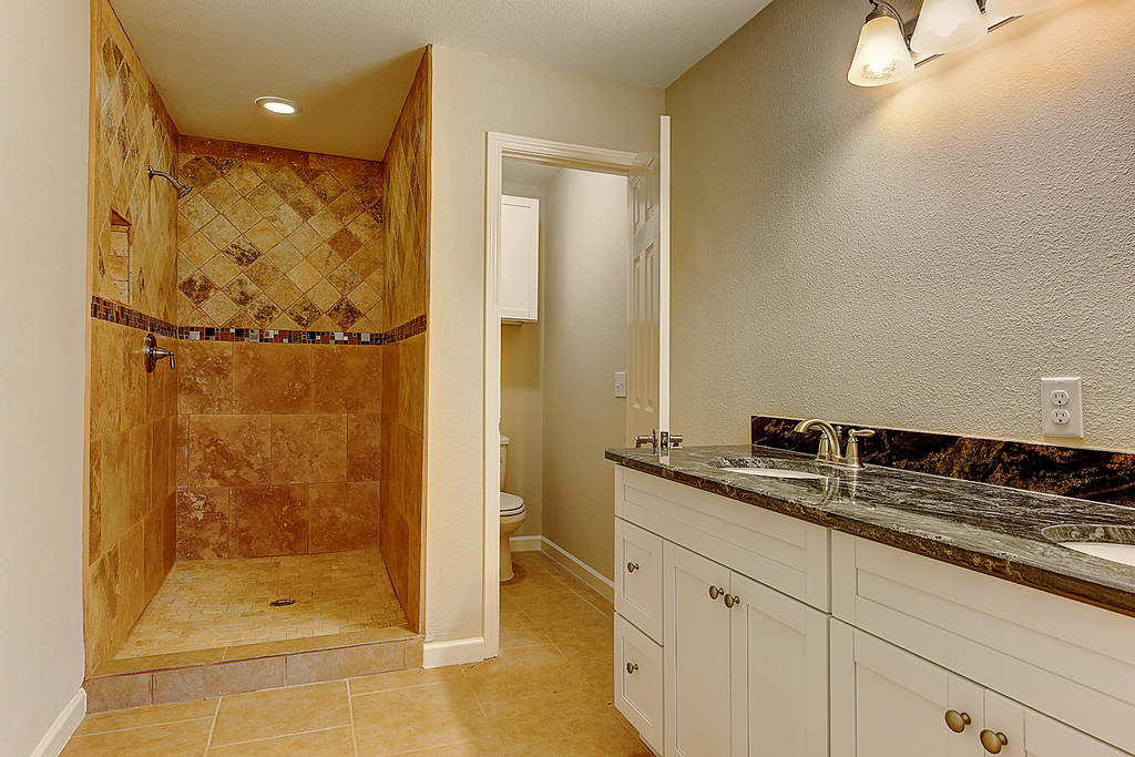 Townhome for Sale at 808 Pebblebeach Drive, Garland, Texas… Flickr