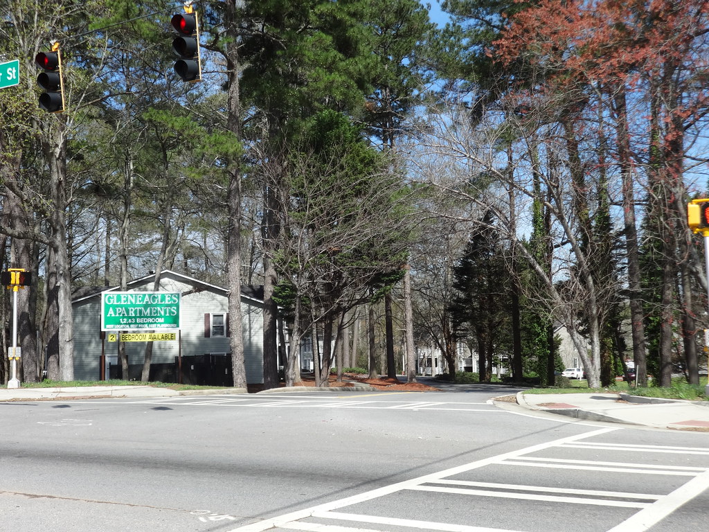 Gleneagles Apartments, Griffin MJRGoblin Flickr