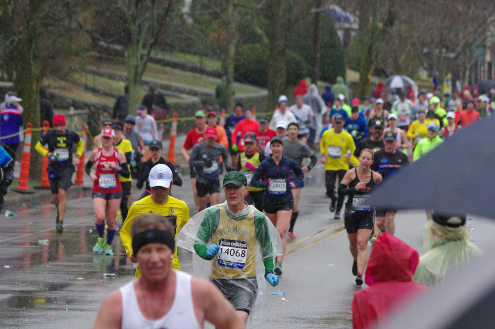 IMGP7132 Batch 09 Runners with bib numbers in the +/ 15… Flickr