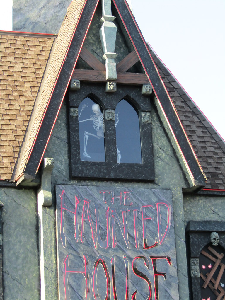 The Haunted House Niagara Falls, Ontario, Canada. After th… Flickr