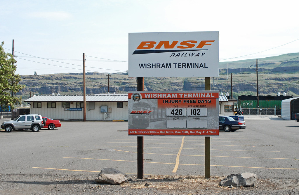Wishram, WA Amtrak Station 2015 BNSF Railway Terminal … Flickr