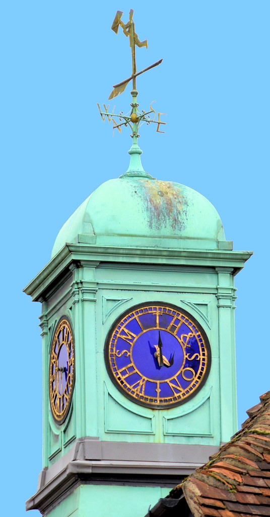 Salisbury Waterstone's Clock The shop beneath this clock… Flickr
