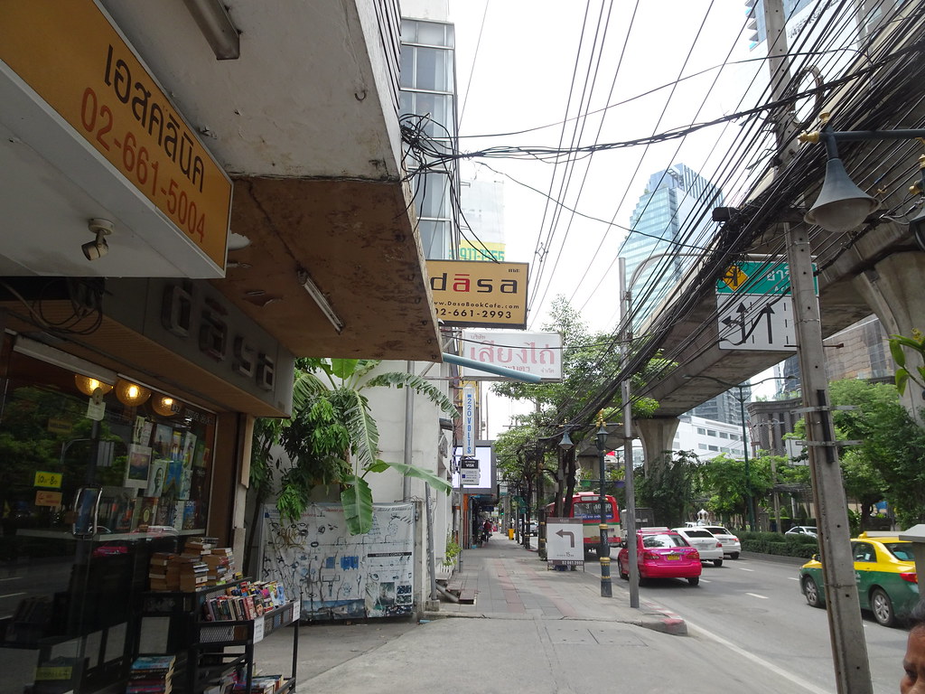 dasa The famous cultural landmark on sukhumvit … Flickr