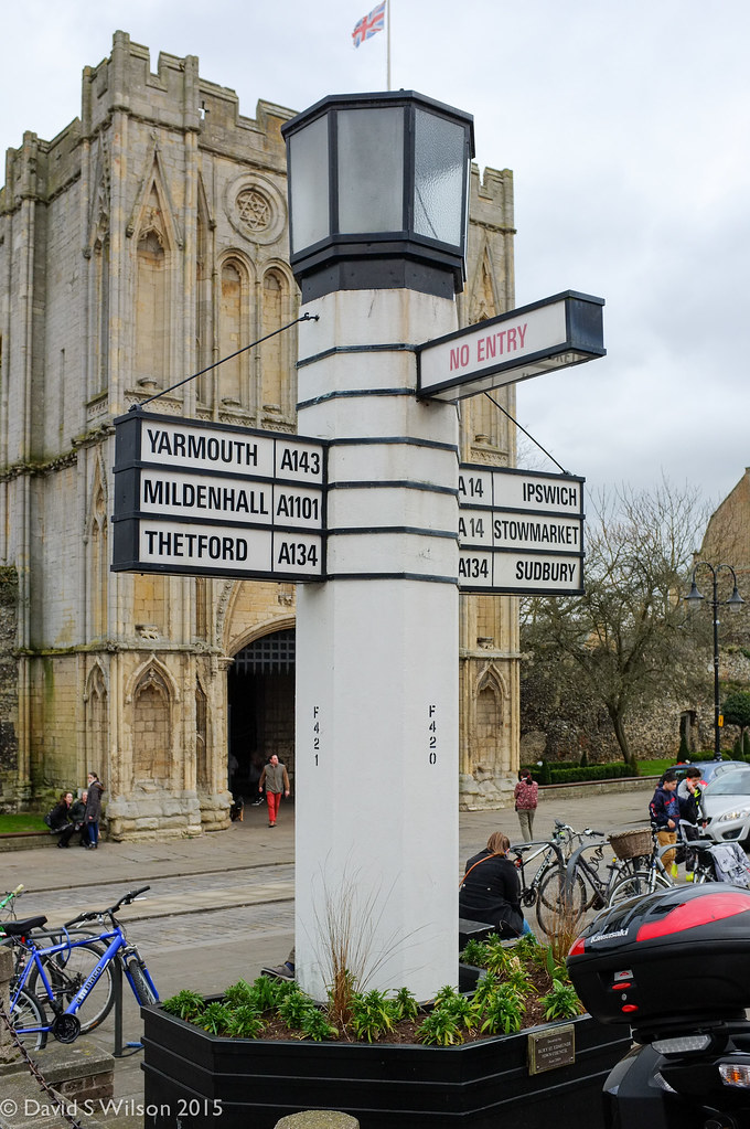 Landmark Sign Bury St. Edmunds, Suffolk. Fujifilm X100. David