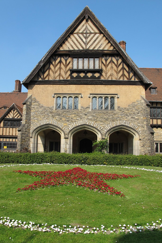 B128_6999 Cecilienhof, Potsdam. The Mock Tudor great house… Flickr