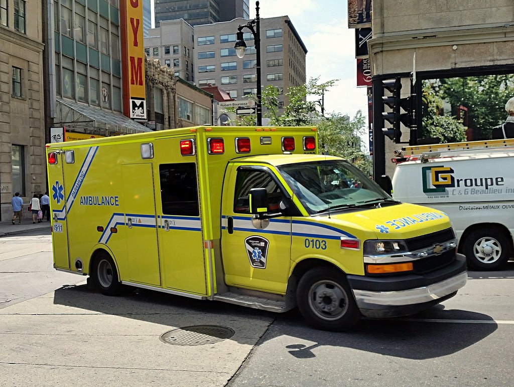 Quebec Urgencessanté, Montreal, QC Ambulance 0103 Flickr