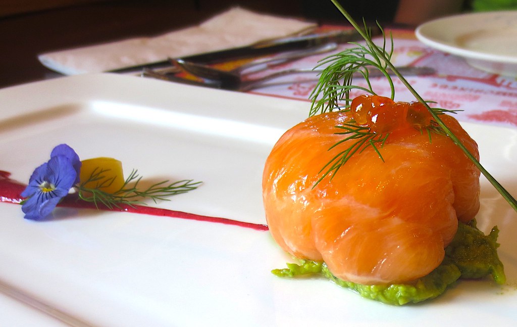 Sushi masterpiece Sushi shot at Ginger Garden in Amherst, … Flickr