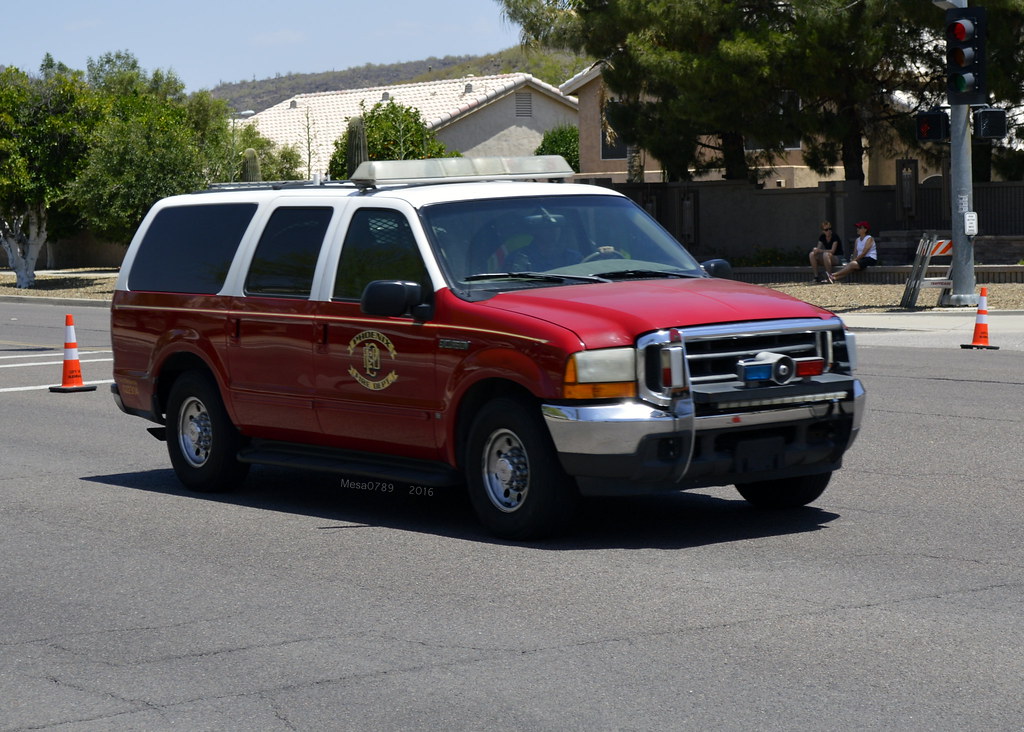 Phoenix Arizona Fire Department 2000 Ford Excursion PIO a photo on