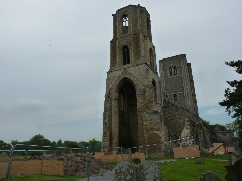 Wymondham Abbey Wymondham Abbey in Norfolk started life as… Flickr